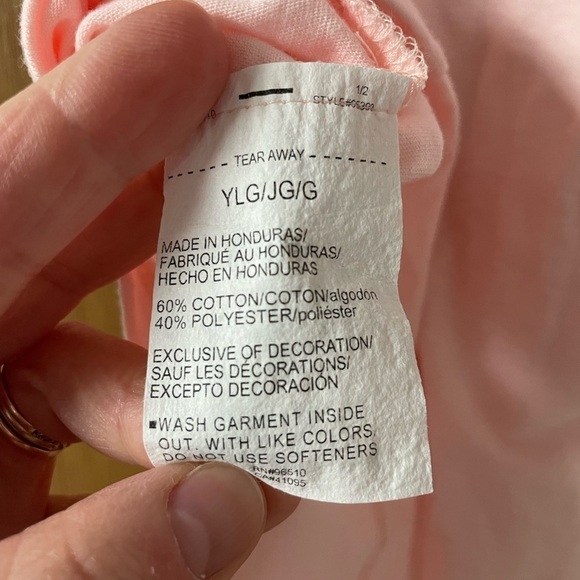 Under Armour girl’s size large pink graphic tee - Picture 6 of 6